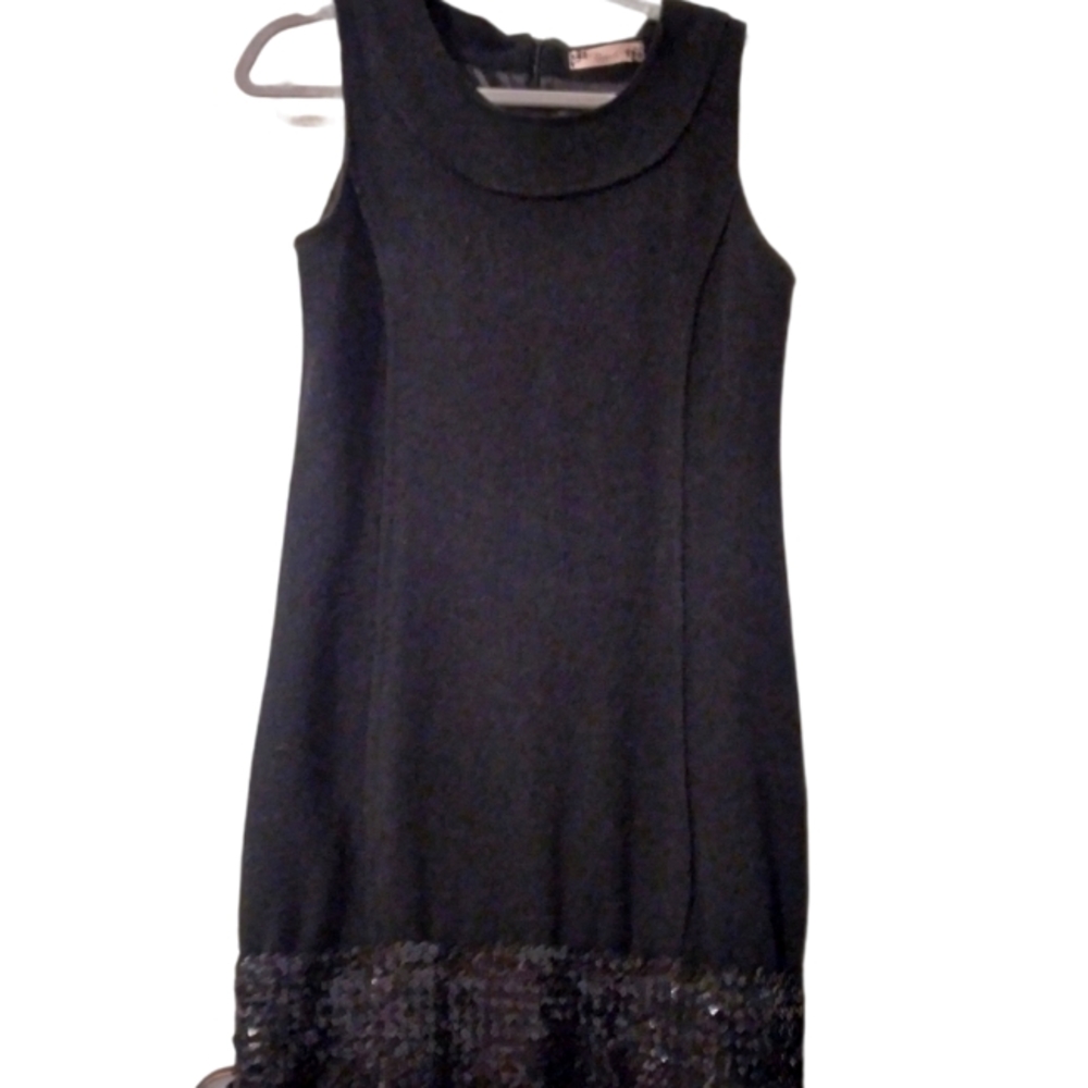 Brooch Black dress with sequins size 4 or M